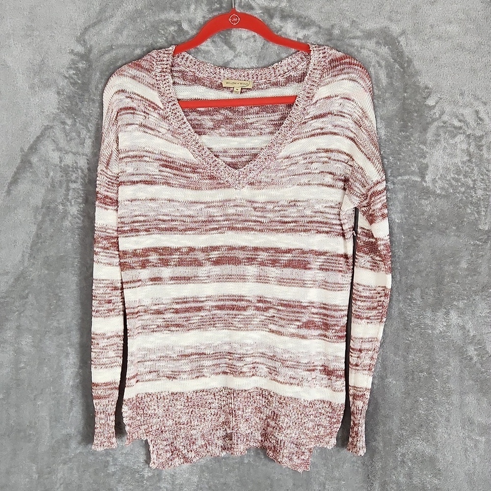*Willow + Wind Size medium v neck sweater